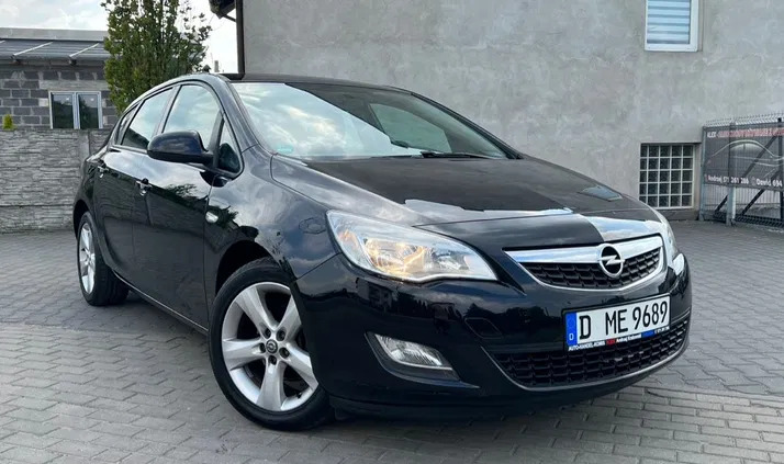 opel Opel Astra cena 26400 przebieg: 180000, rok produkcji 2010 z Jabłonowo Pomorskie